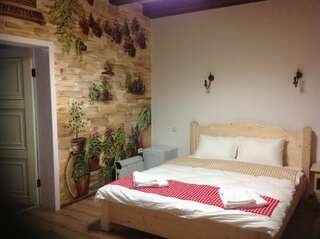 Мини-отель Pogar Inn Славское Люкс с балконом-1