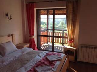 Мини-отель Pogar Inn Славское Люкс с балконом-3